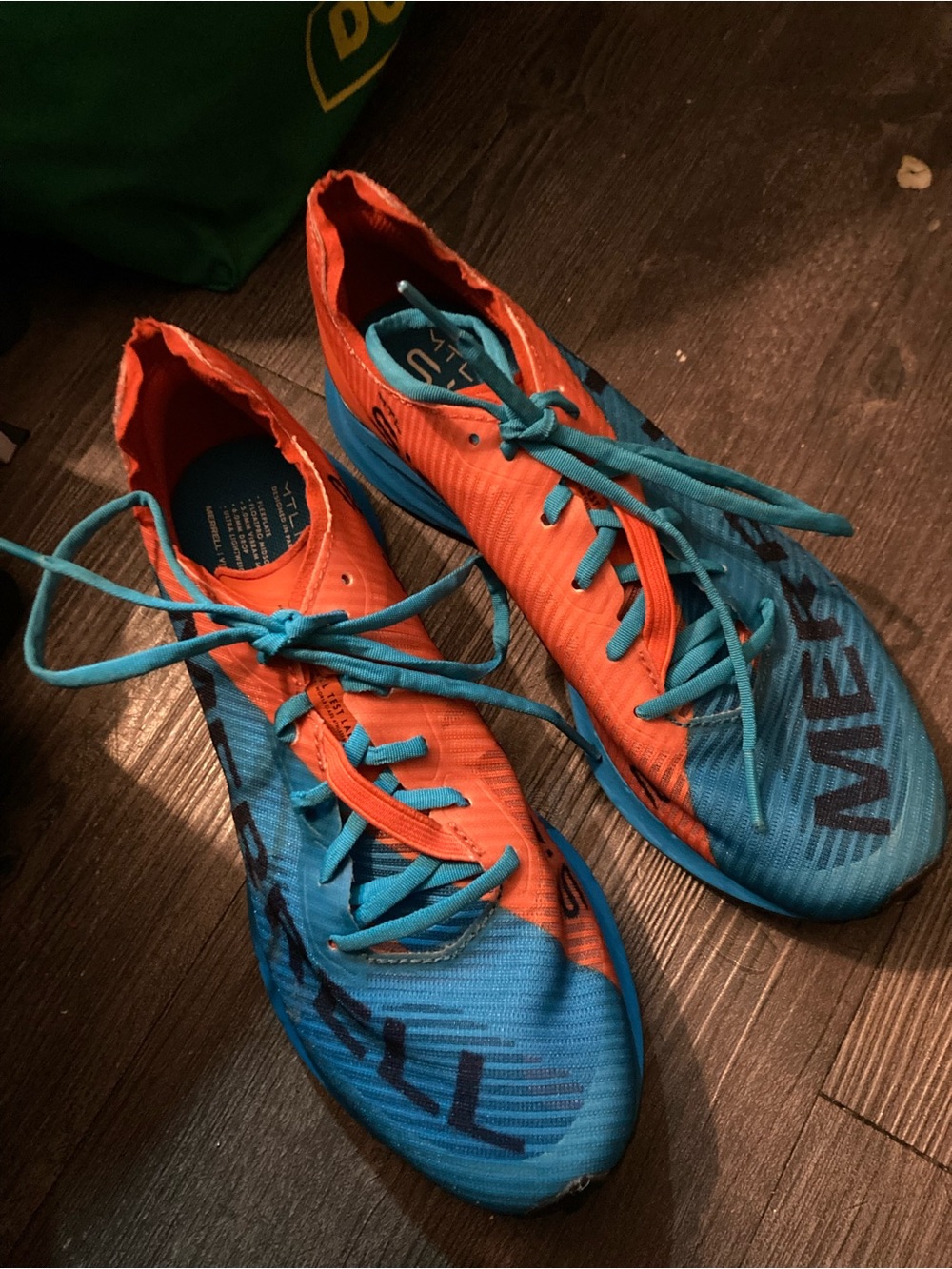 NWOT MERRELL Women's Orange and Teal Hiking Sneakers